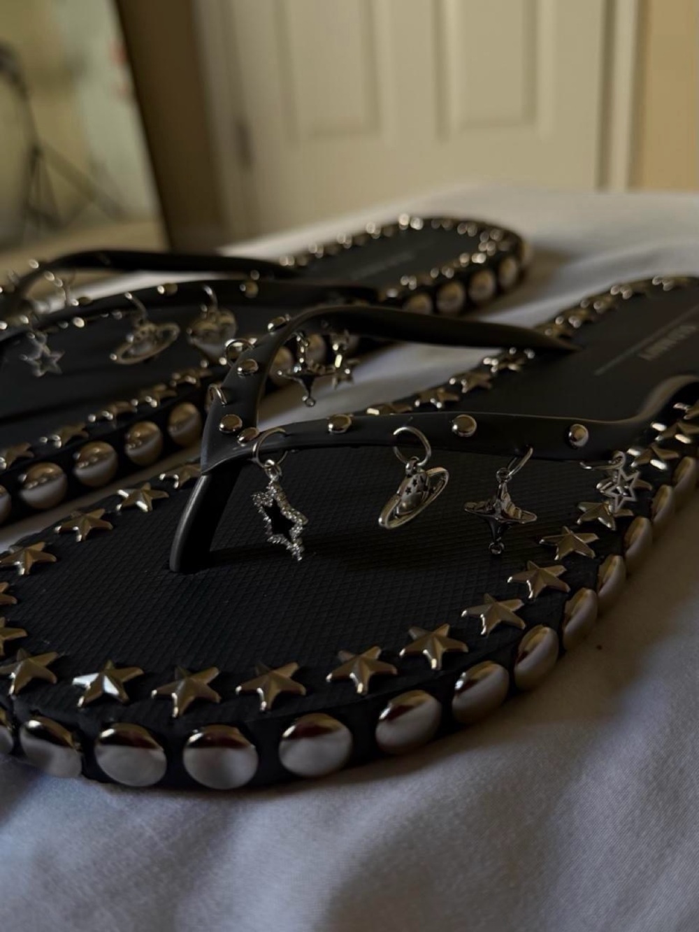 Custom Flip Flops ⭐️ - Picture 5 of 6